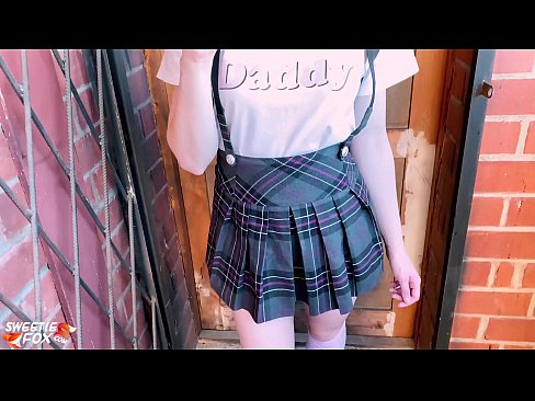 ❤️ Schoolgirl Sikini derinden Sucks ve sınıflar yerine sikikleri. ❌ Anal video bizde ﹏