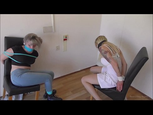 ❤️ Bağımlı / bağlı ve ağzı tıkalı / sıkıntı içinde küçük hanım ❌ Anal video bizde ﹏